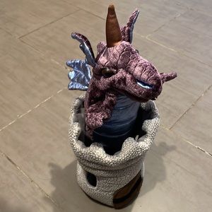 Hand puppet dragon in turret